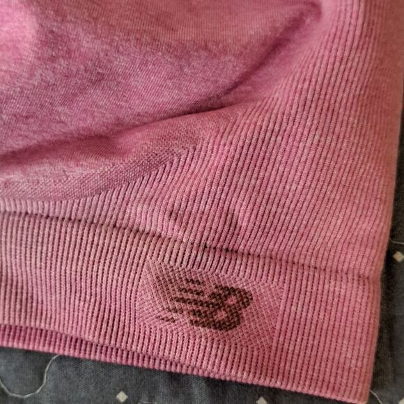 New Balance pink sports bra - Picture 2 of 4